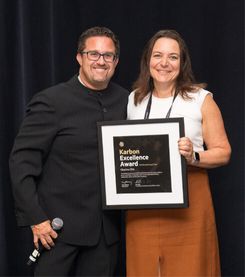 Karbon co-founder Ian Vacin presenting the 2025 Karbon Excellence Award for Breakthrough Firm